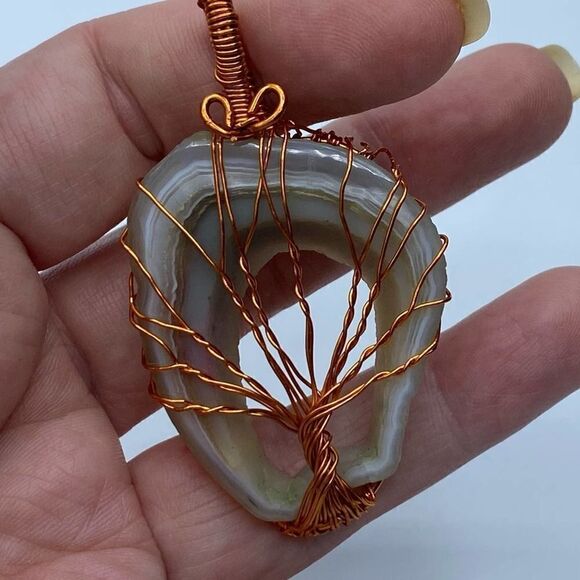 White Agate Druzy Tree Of Life Copper Wired Pendant - Picture 1 of 5